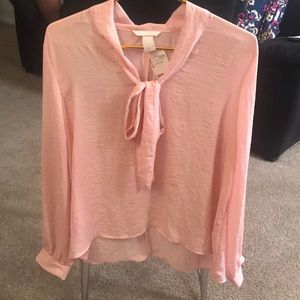 Pale/light pink blouse